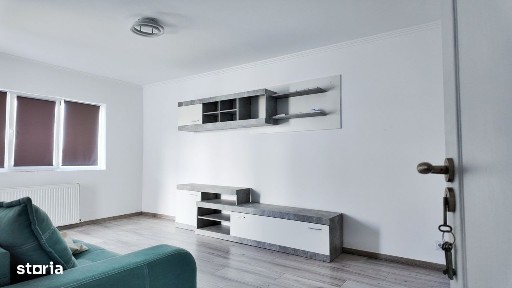 Vindem apartament in Navodari