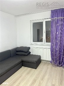 Apartament de vanzare 3 camere - cartierul Florilor