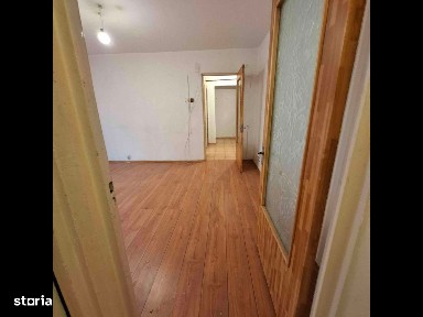 Ap 3 cam sd etaj 1/4 cu centrală zona Alexandru cel Bun