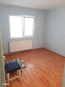 Apartament 2 camere Micro13 parter/4,centrala,Balcon 51 000 euro neg