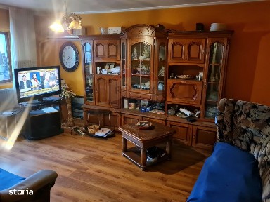 Apartament cu 4 camere în zona Ultracentrala ( Primaria Focsani)