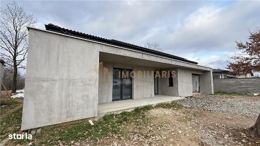 Casa individuala de vanzare, zona Castel Transilvania