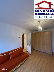 Apartament 2 camere, etaj 3, central, 300 euro/lunar
