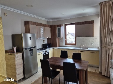 Inchiriere apartament doua camere, 65mp, Tractorul.