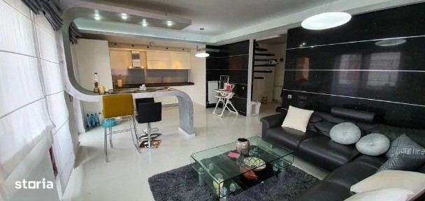 Penthouse cu 3 camere,80mp,2 parcari, Zona Zorilor