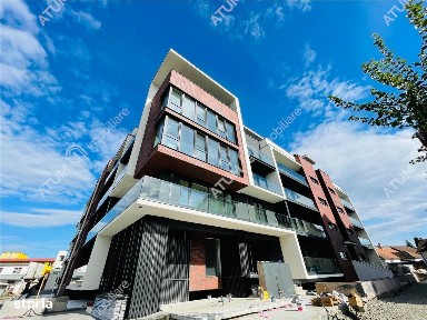 Apartament cu 3 camere decomandate balcon si parcare subterana