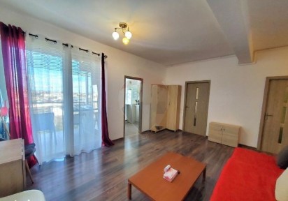 Închiriez apartament ARED UTA
