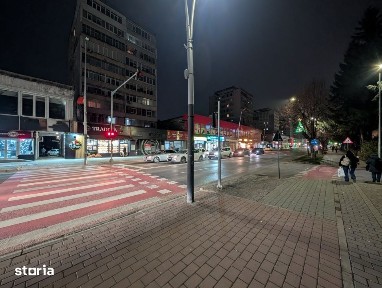 Cornisa, Bacau