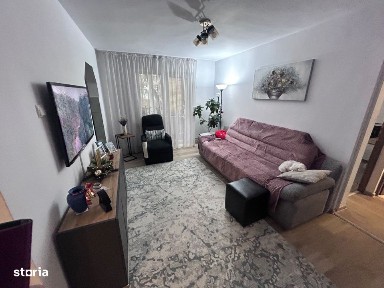 Vanzare-Apartament cu 3 camere, cu suprafata de 43.50 mp utili.