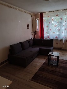 Inchiriez Garsoniera et 1 Govandar