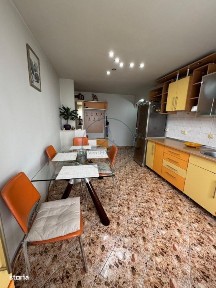 Apartament 2 camere, decomandat, etaj 4/4, STEFAN CEL MARE