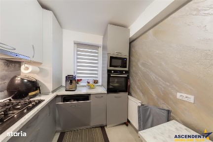 TUR 3D! Decomandat, mobilat, accesorizat, balcon,spatii depozitare,loc