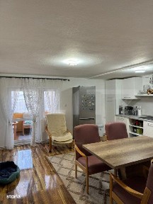 Casa cu 5 camere, 500 mp, zona Hotel Diana