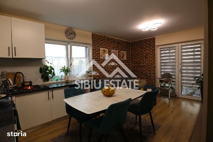 Apartament de vanzare 3 camere cu grădină si 2 locuri parcare