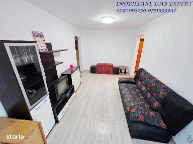 Apartament 3 camere, Micro 21, cu balcon