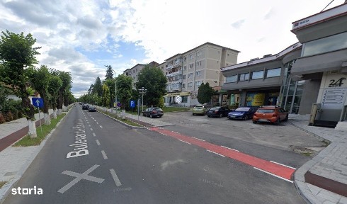 Apartament cu 4 camere de închiriat în Curtea de Argeș.