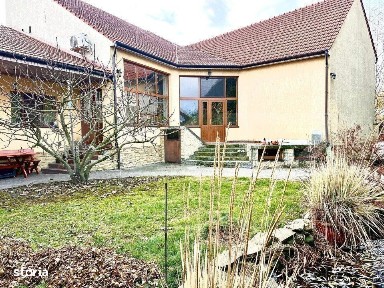 Casa pretabila pentru birouri, 5 incaperi, 210 mp, zona-Centrala