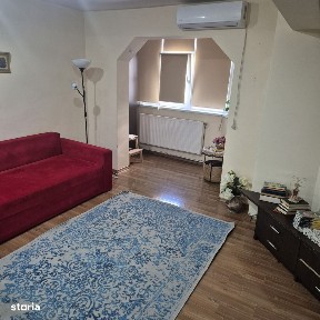 Vand apartament 2 camare situat central
