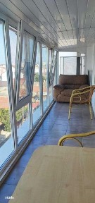 Apartament spatios de 3 camere - zona Delfinariu