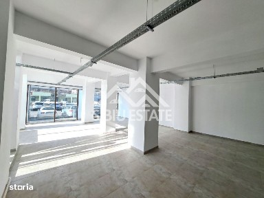 Spatiu comercial vad stradal, vitrine