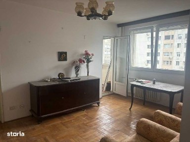 Apartament 3 camere de vanzare