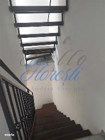 Apartament 3 camere pe doua niveluri + pod, balcon, terasa & parcare