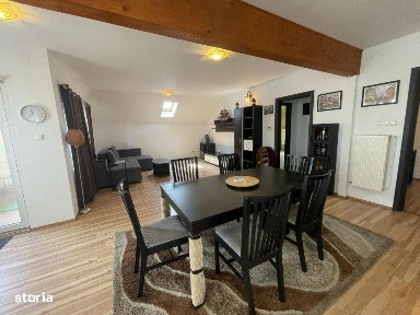 Vila deosebita cu 9 camere, 300mp, zona Jolie Ville- PIPERA