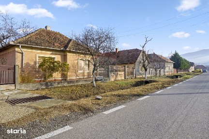 Casă de vanzare, pozitie excelenta, la intrare in Loc. Galsa