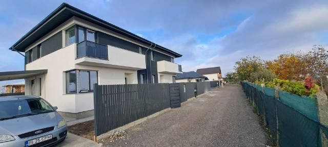 Duplex Centru Miroslava direct proprietar