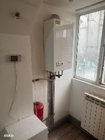 Galata, garsoniera cu CT la M - uri, parter