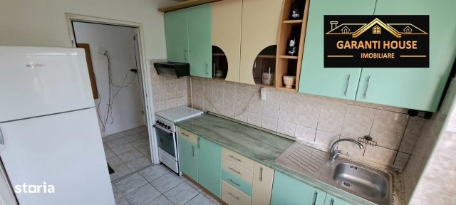 Zona Pizzeriei Albina, apartament cu 2 camere, mobilat, 58 000€