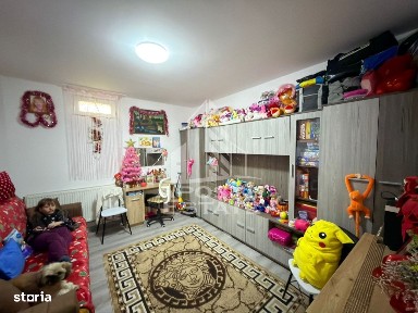 Apartament cu 2 camere si pod la casa cu curte comuna, zona Mehala