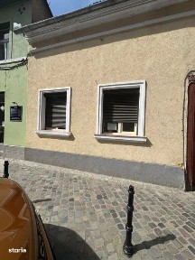 Casa 2 camere,deschidere stradala, potential comercial ultracentral