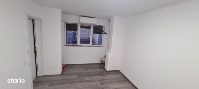 Garsoniera de vanzare