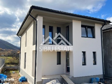 Duplex spațios cu priveliște superbă spre cetate, Cisnădie