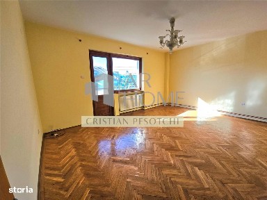 Apartament 5 camere, nemobilat, zona Ultracentrala, Ploiesti