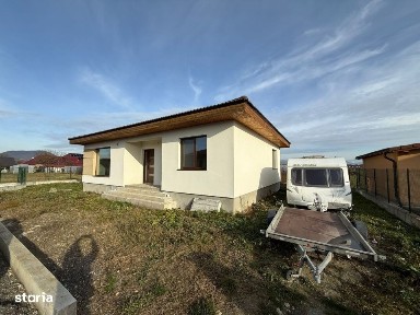 Casa finalizata stil mediteranean, 3 dormitoare, 100 mp utili - Sat