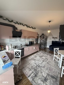 Apartament 2 camere, 50 mp, AC, 2 balcoane, zona Primariei