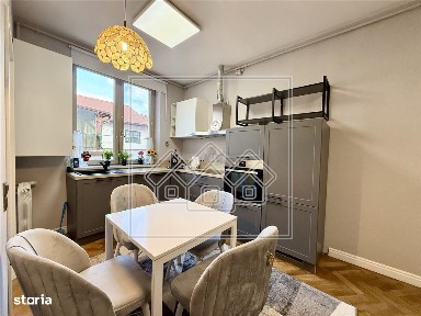 Apartament renovat, mobilat si utilat - 42 mp + pivnita - Ultracentral