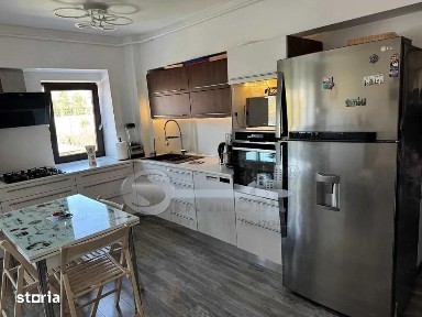 DE VANZARE-APARTAMET 3 CAMERE-DACIA
