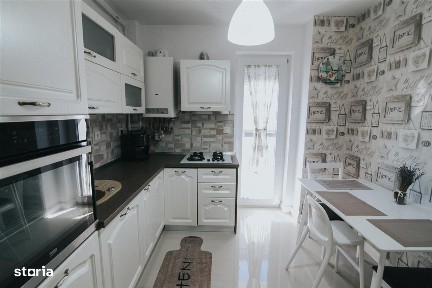 Apartament 3 camere, 76 mp, 2 balcoane, garaj subteran - Turnișor