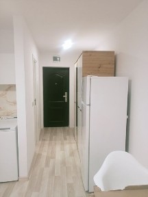 Proprietar închiriez garsonieră