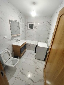 Imobiliare/Apartament de inchiriat zona VIVO, 3 camere