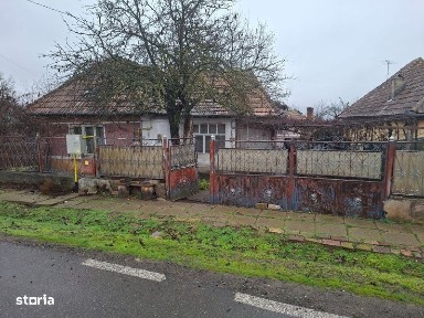 Vand casa la Tarnaveni