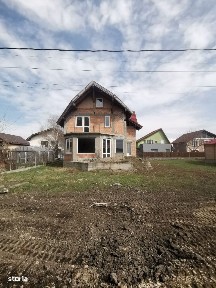 Casa la rosu in Harman