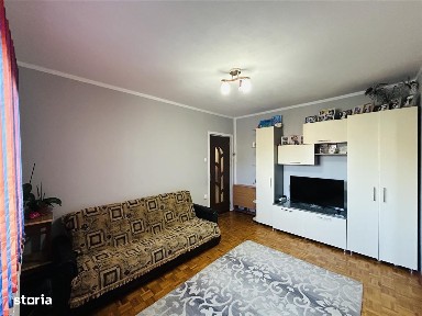 Apartament 2 camere - renovat complet, zona buna, pretabil investitie