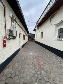 Inchiriez casa P+1E cu Hală 1667 mp Teren- 27FS în zona Mehala