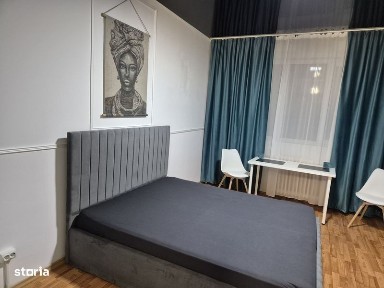 Garsoniera in spate la mall