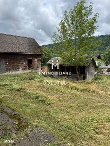 Casă de vânzare în Moisei, zonă turistică- 23 ari teren!