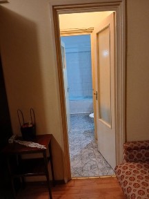 De inchiriat 3 cam semidec Tig 1,et/4 langa Tribunal.